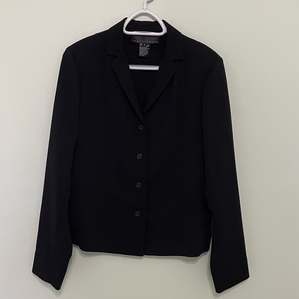 Vansi Fugel size small button up blazer light weight 100% polyester